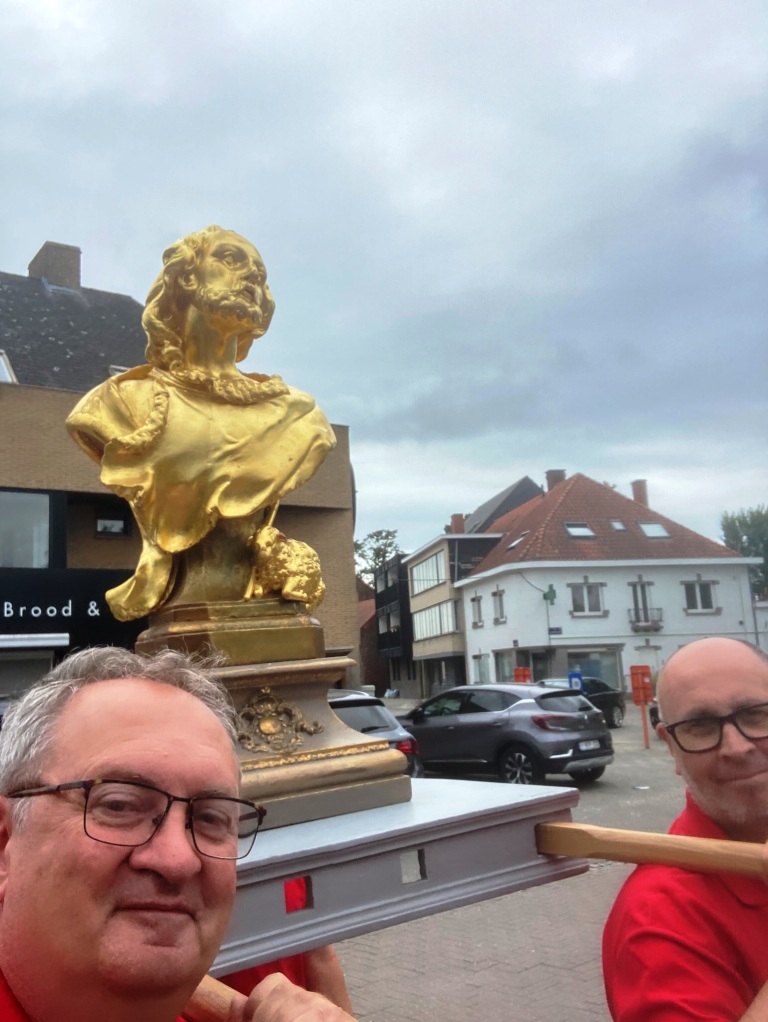 Processie met het Sint-Jansbeeld